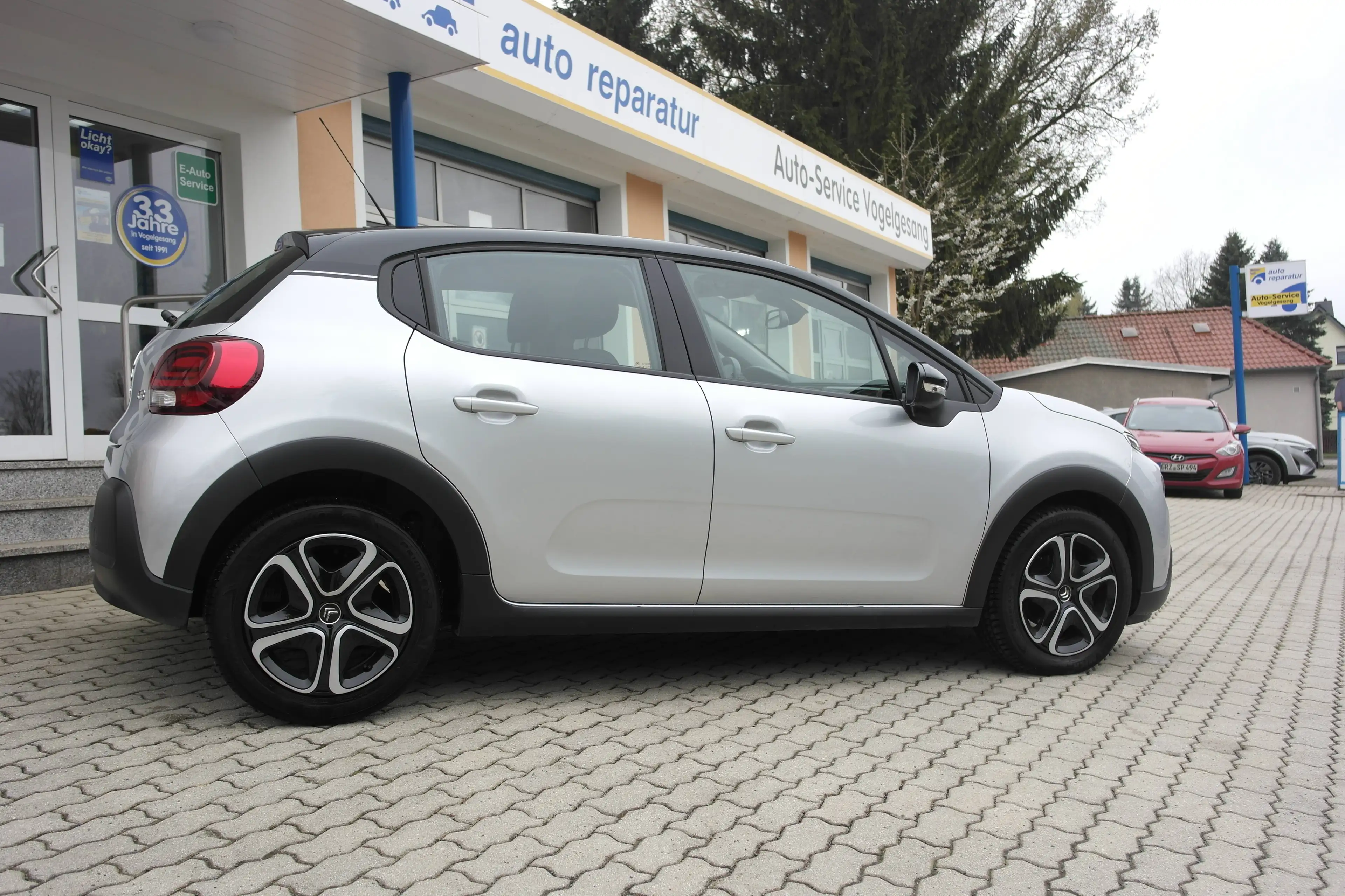 Citroen C3 Shine, Tempomat, Klimaautomatik — photo 2