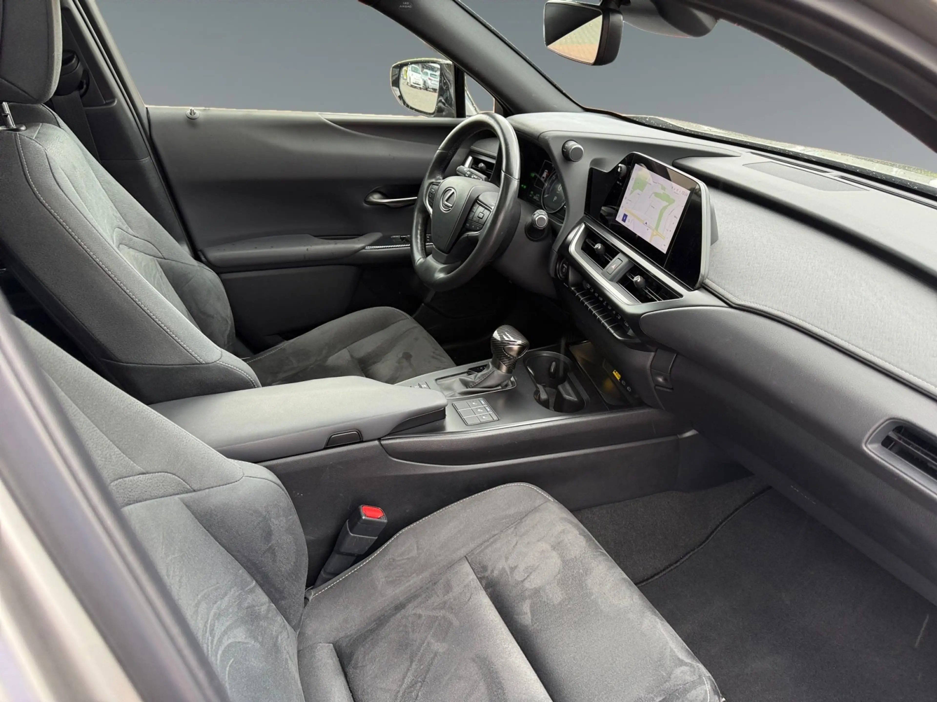 Lexus UX 250h UX 250 h Executive Schiebedach*Sitzhzg*CarPlay — photo 15