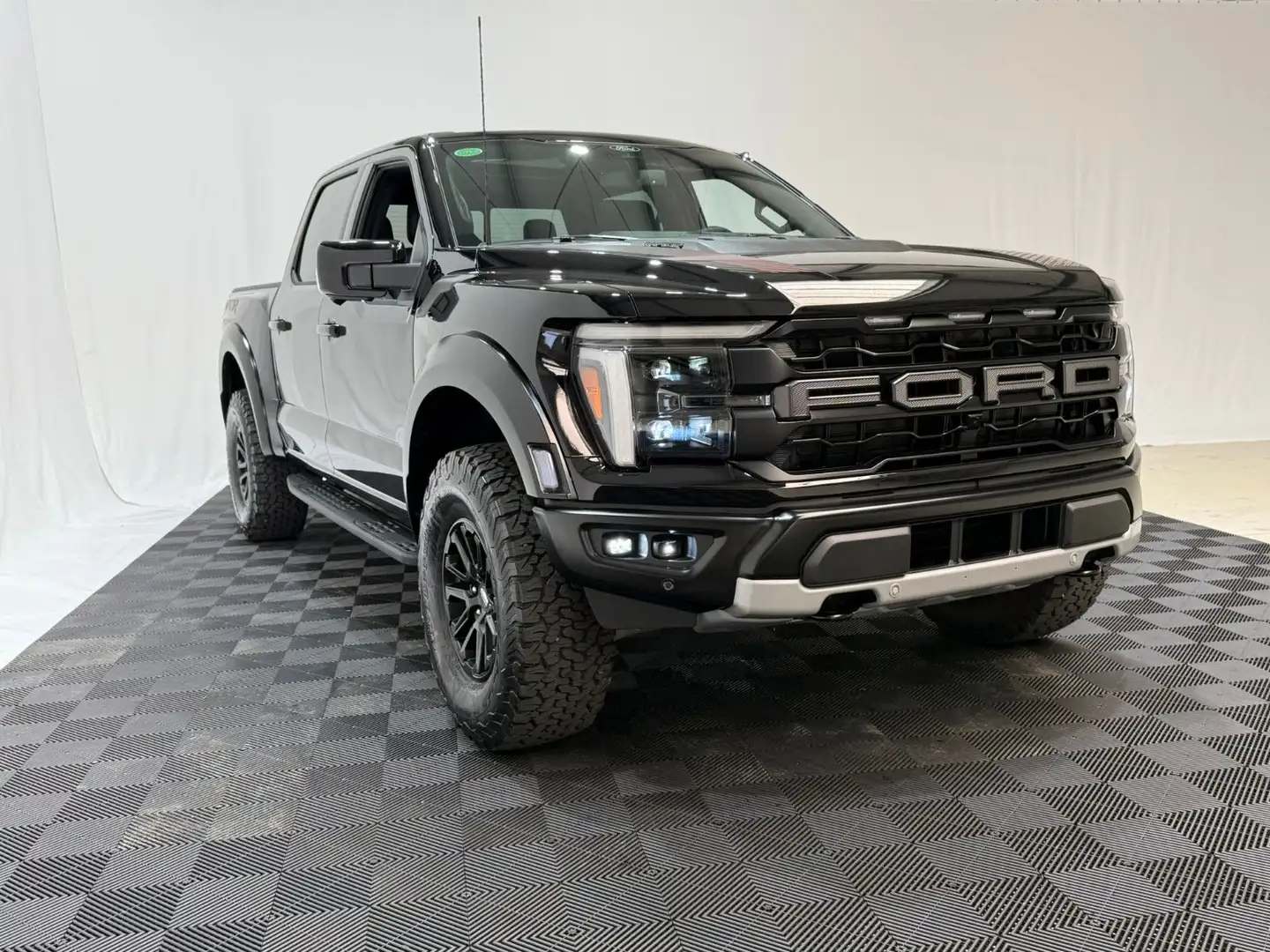 Ford F 150 F-150 RAPTOR  EcoBoost®  3.5L V6 *MY25* Schwarz - 2