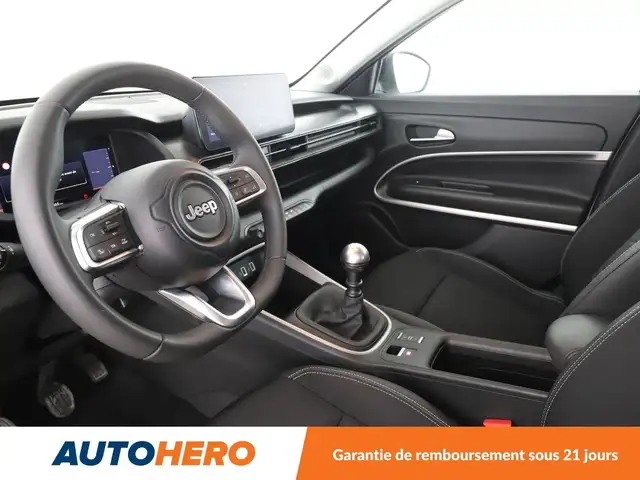 Jeep Avenger view 11