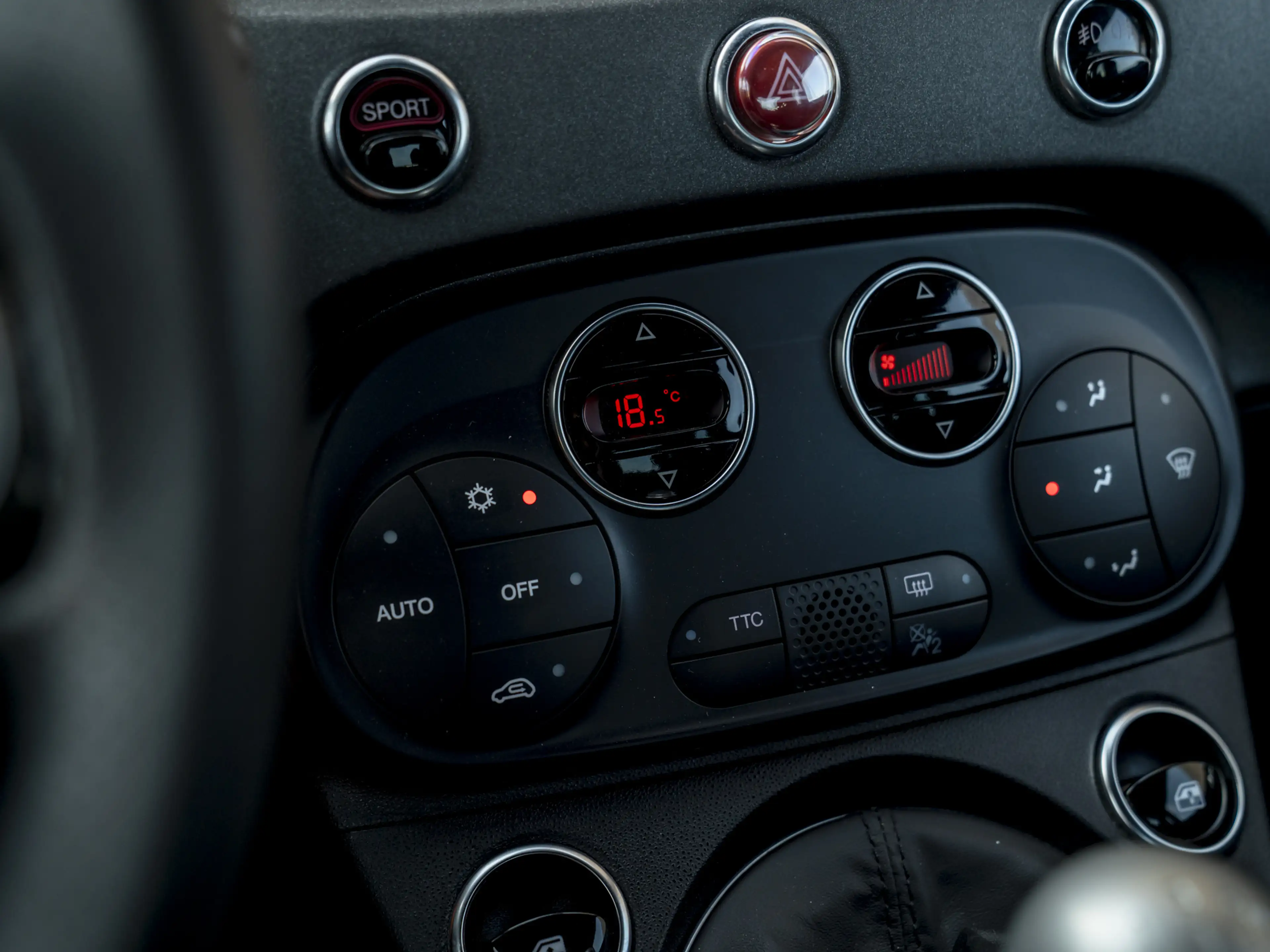 Abarth 595 Competizione 70th Anniversary — photo 37