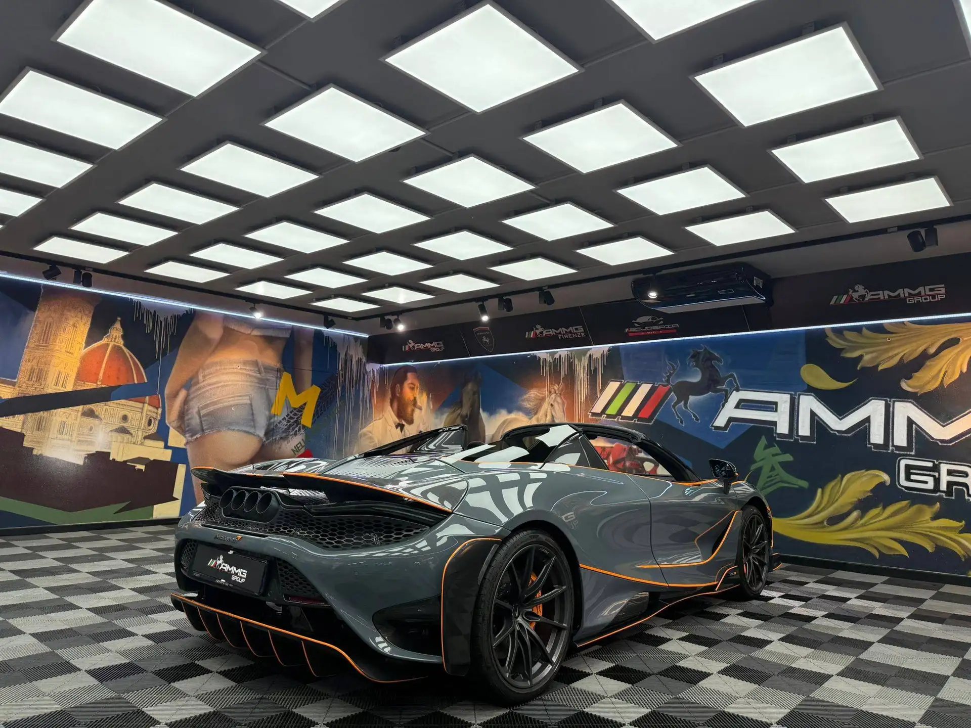 맥라렌 765LT 765 2022 건메탈 사진 4