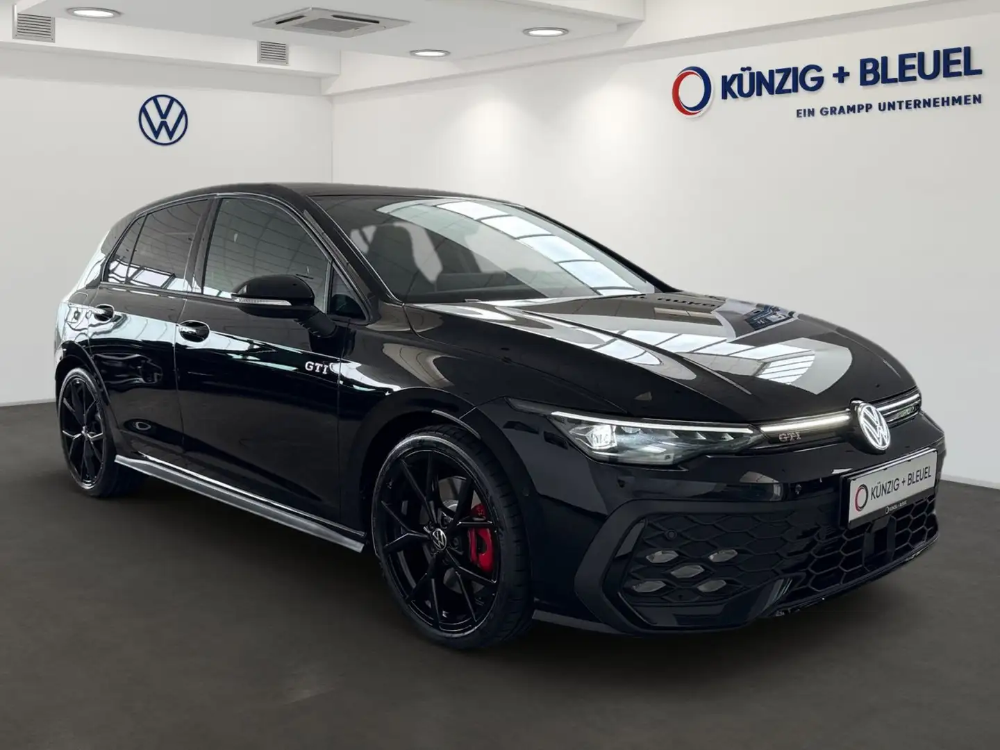 Volkswagen Golf GTI 2,0 l TSI 265 PS DSG*Nav*Matrix*HuD*AHK crna - 2