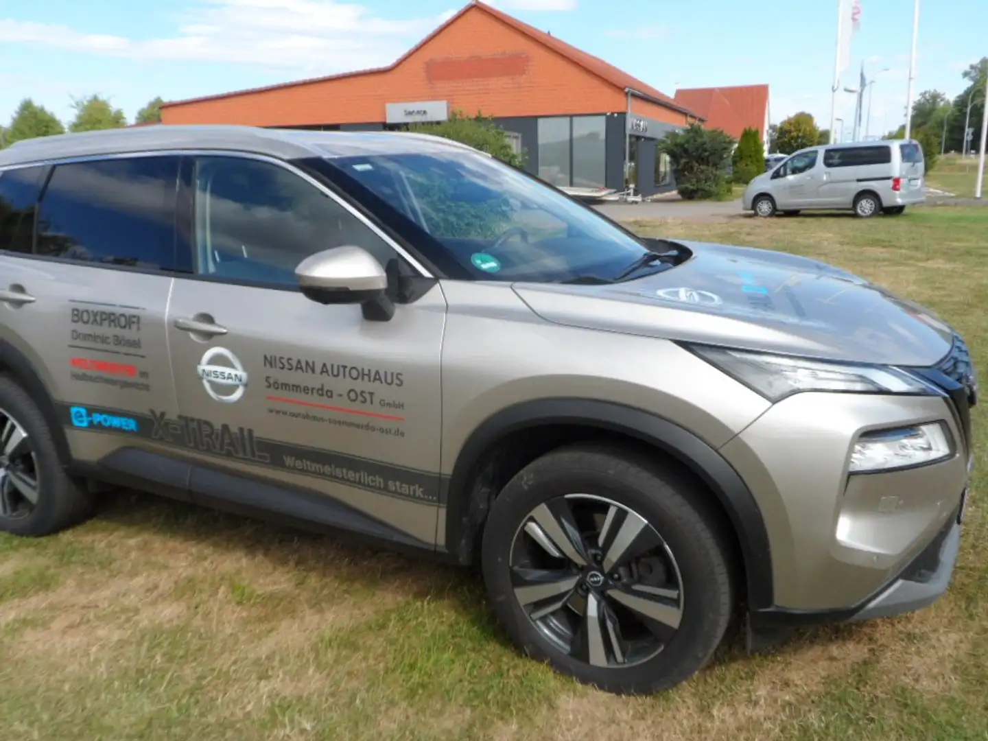 Nissan X-Trail e-power N-Connecta Grau - 1