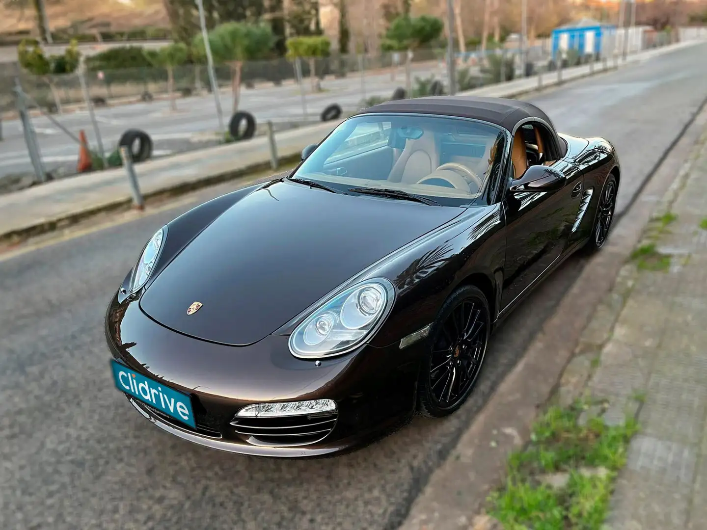 Porsche 718 Spyder Marrón - 2