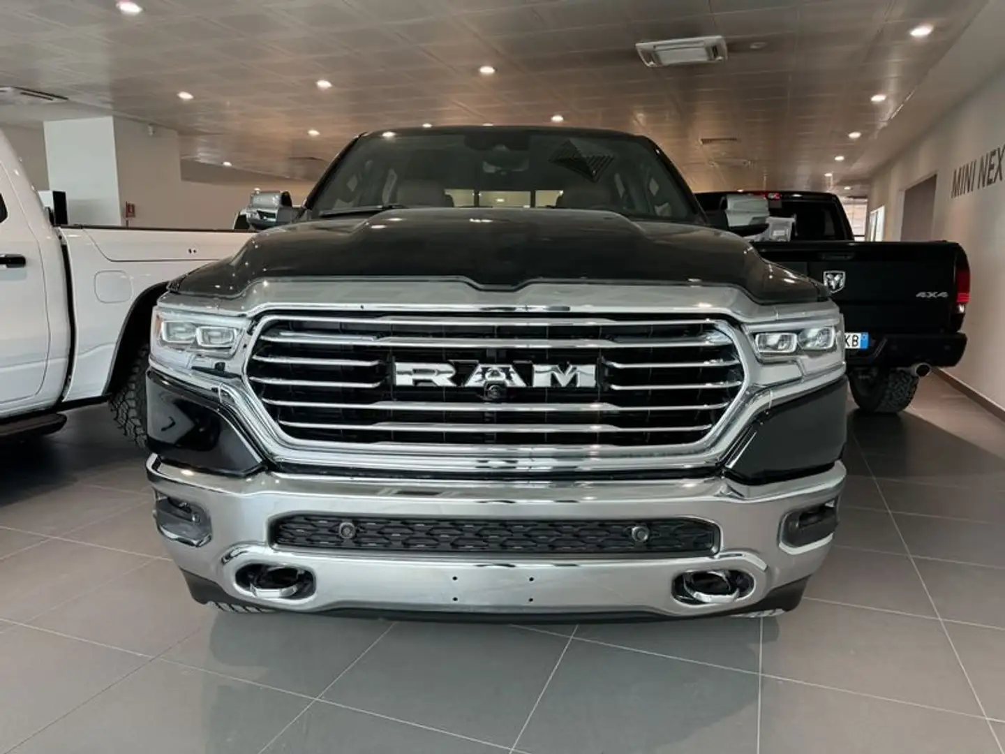 Dodge RAM RAM 1500 CREW CAB LIMITED LONG HORN - AUTOCARRO D Nero - 1