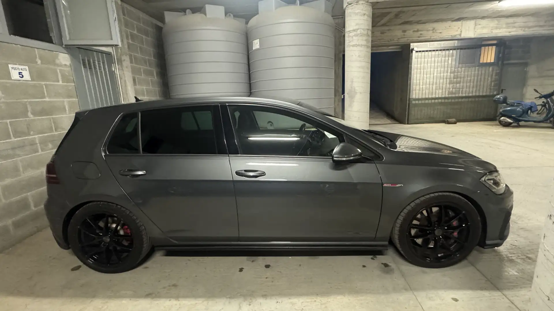 Volkswagen Golf GTI 5p 2.0 tsi - 2