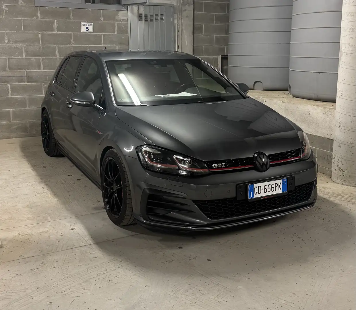 Volkswagen Golf GTI 5p 2.0 tsi - 1