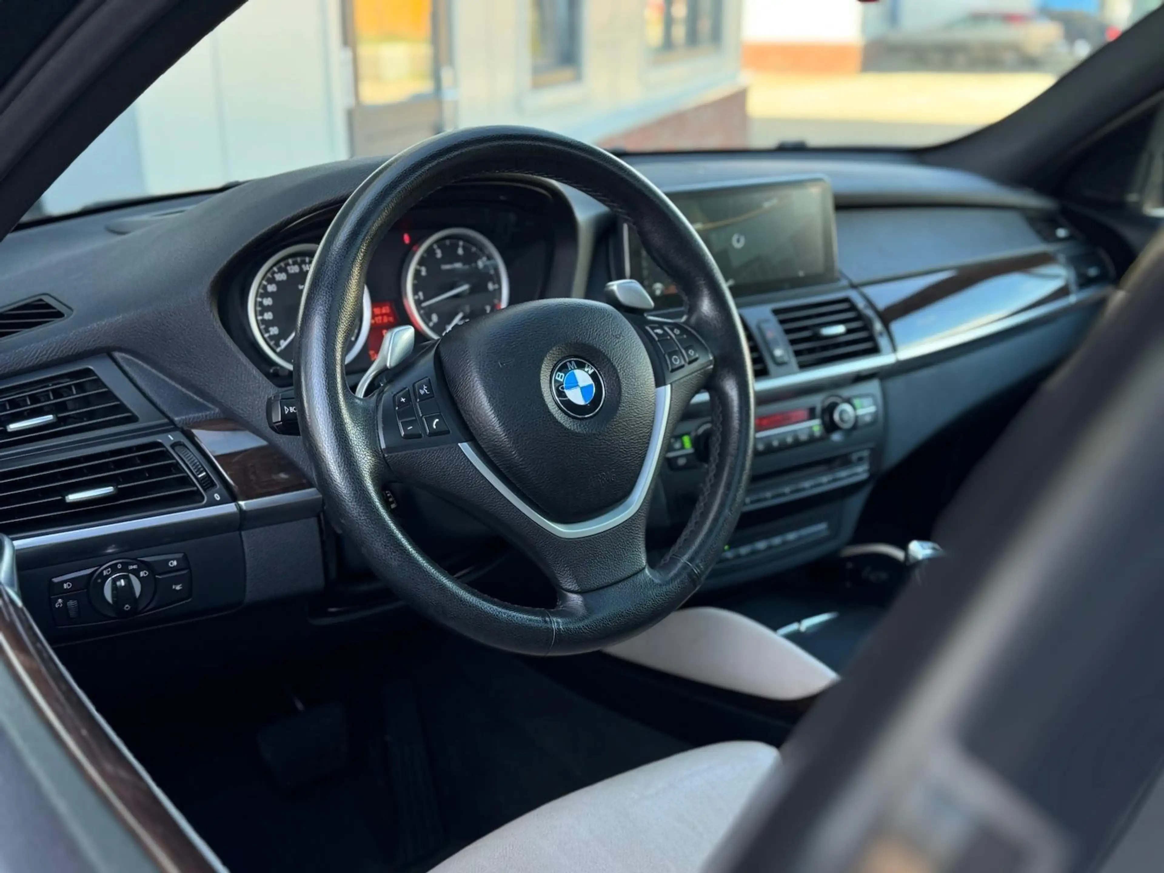 BMW X6 xDrive50i High Executive | Panorama | Leder | Xeno — photo 11
