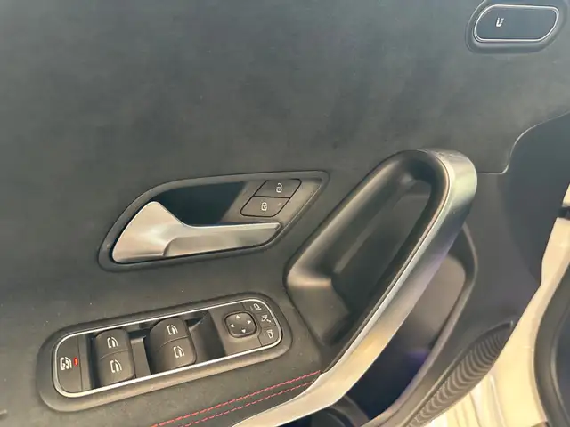 Mercedes-Benz A-Class view 10