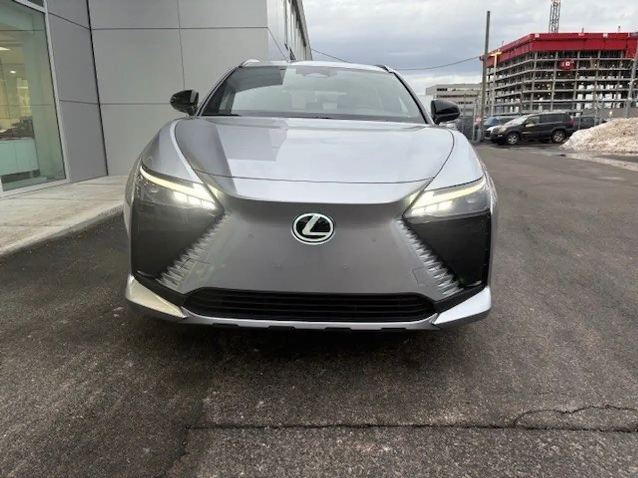 Lexus RZ снимка Lexus RZ