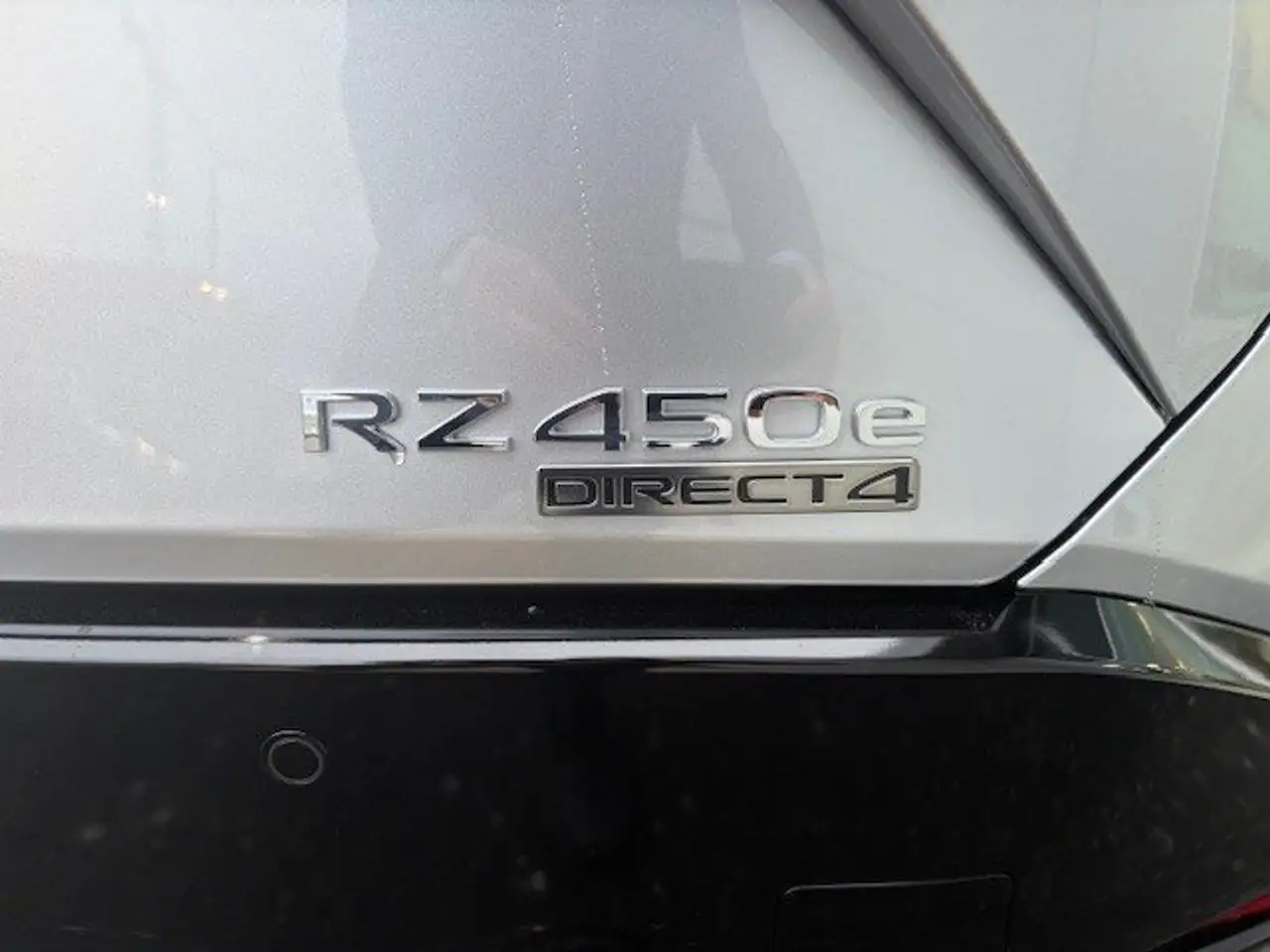 Lexus RZ снимка Lexus RZ