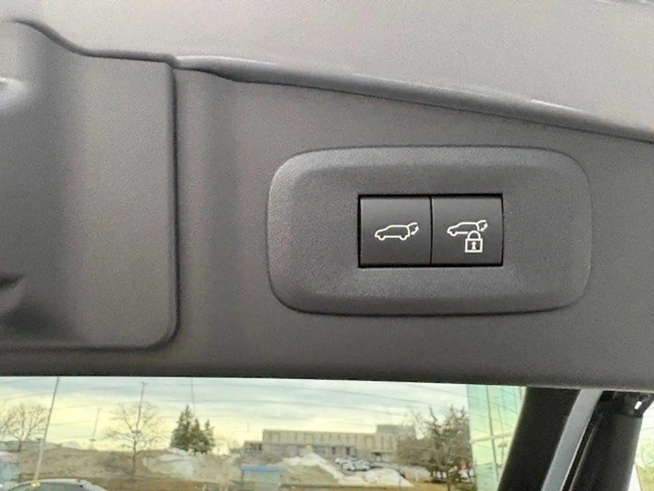 Lexus RZ снимка Lexus RZ