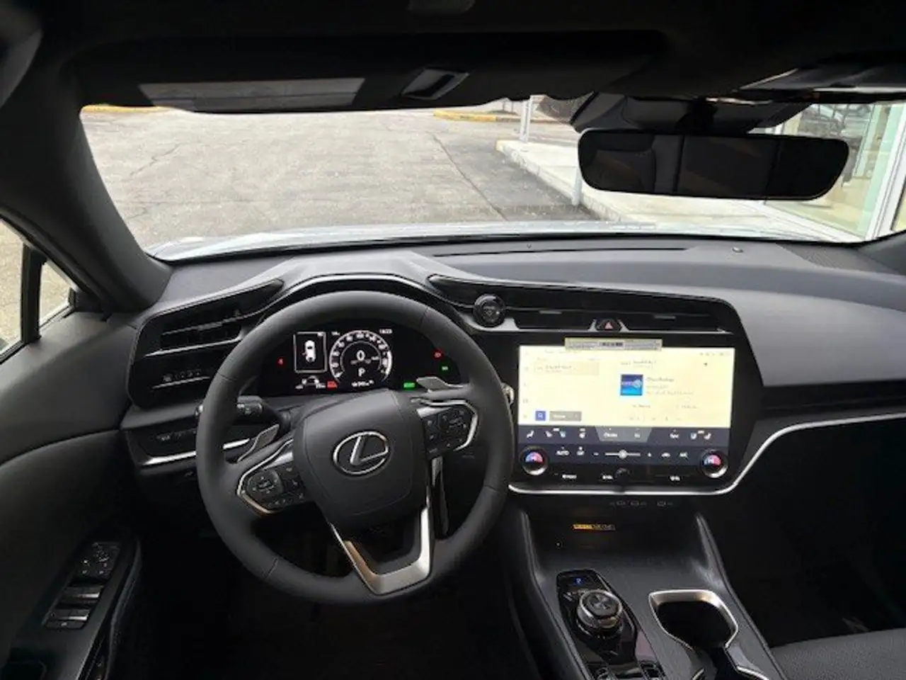 Lexus RZ снимка Lexus RZ