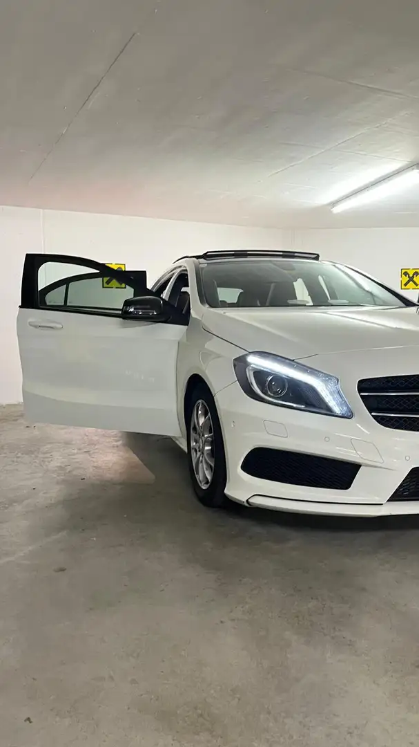 Mercedes-Benz A 180 AMG Line - 1