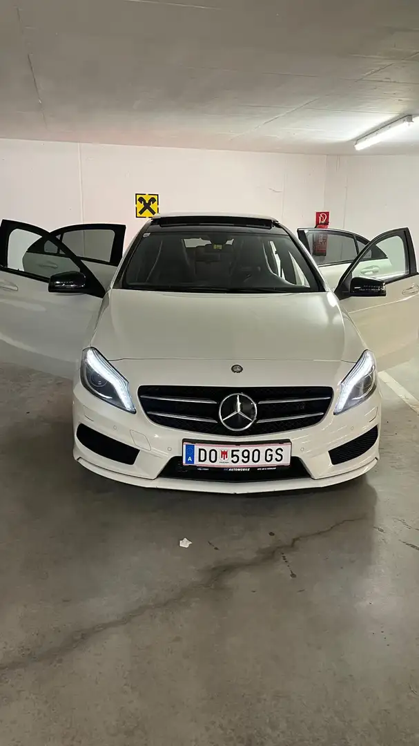 Mercedes-Benz A 180 AMG Line - 2