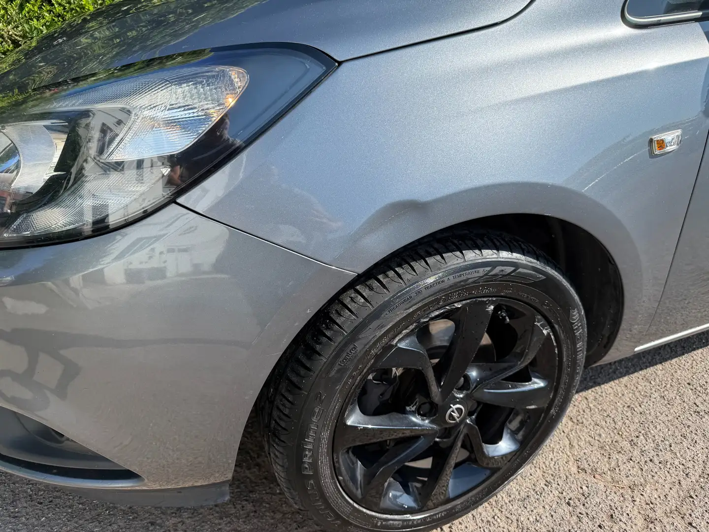 Opel Corsa 1.4 Turbo Black Edition+AIRCO+NAVI+JANTES+EU 6D-T Gris - 2