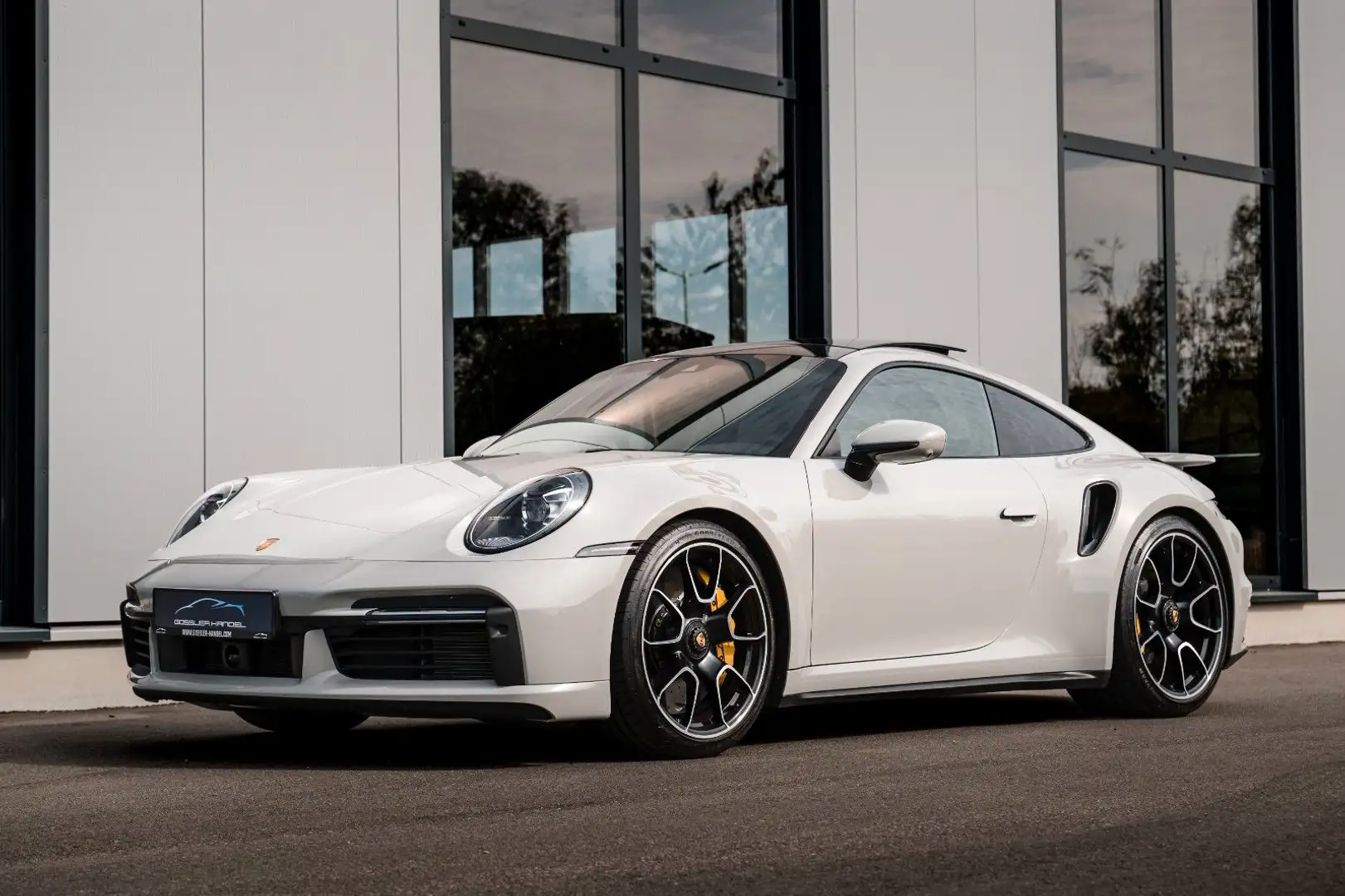 Porsche 992 911 TURBO S PCCB HERITAGE BURMESTER APPROVED Серый - 1