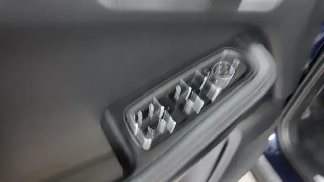 Porsche Macan view 16