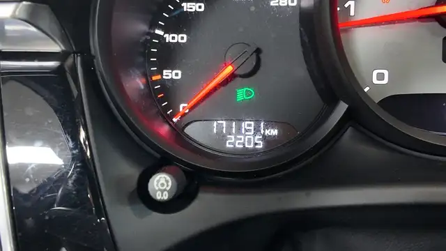 Porsche Macan view 30