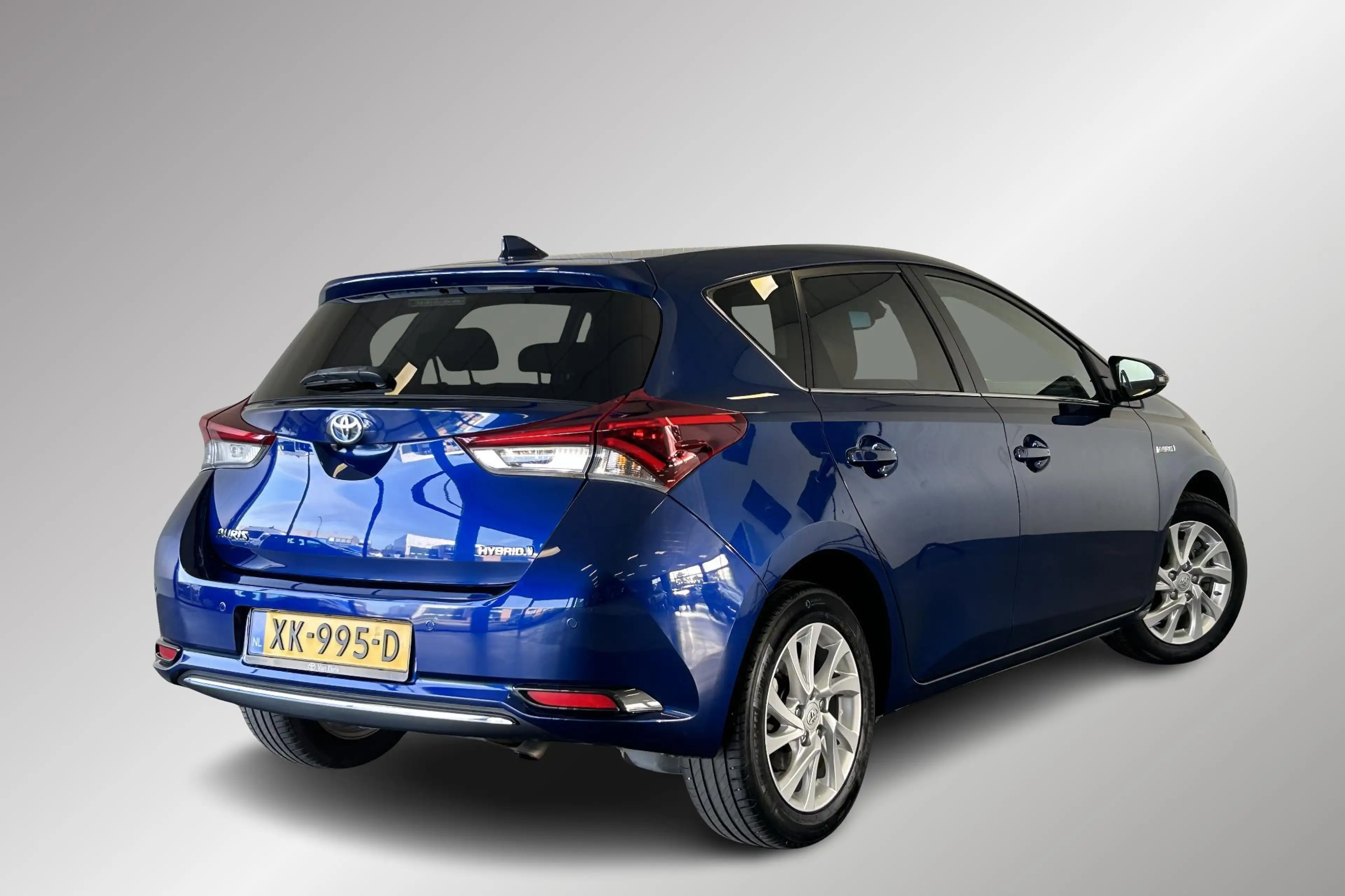 Toyota Auris 1.8 Hybrid Business Plus — photo 2