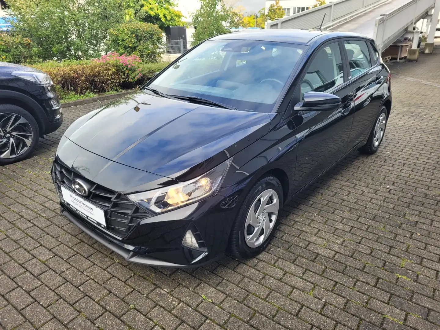 Hyundai i20 1.2 Select DAB Radio, Bluetooth SHZ Noir - 2