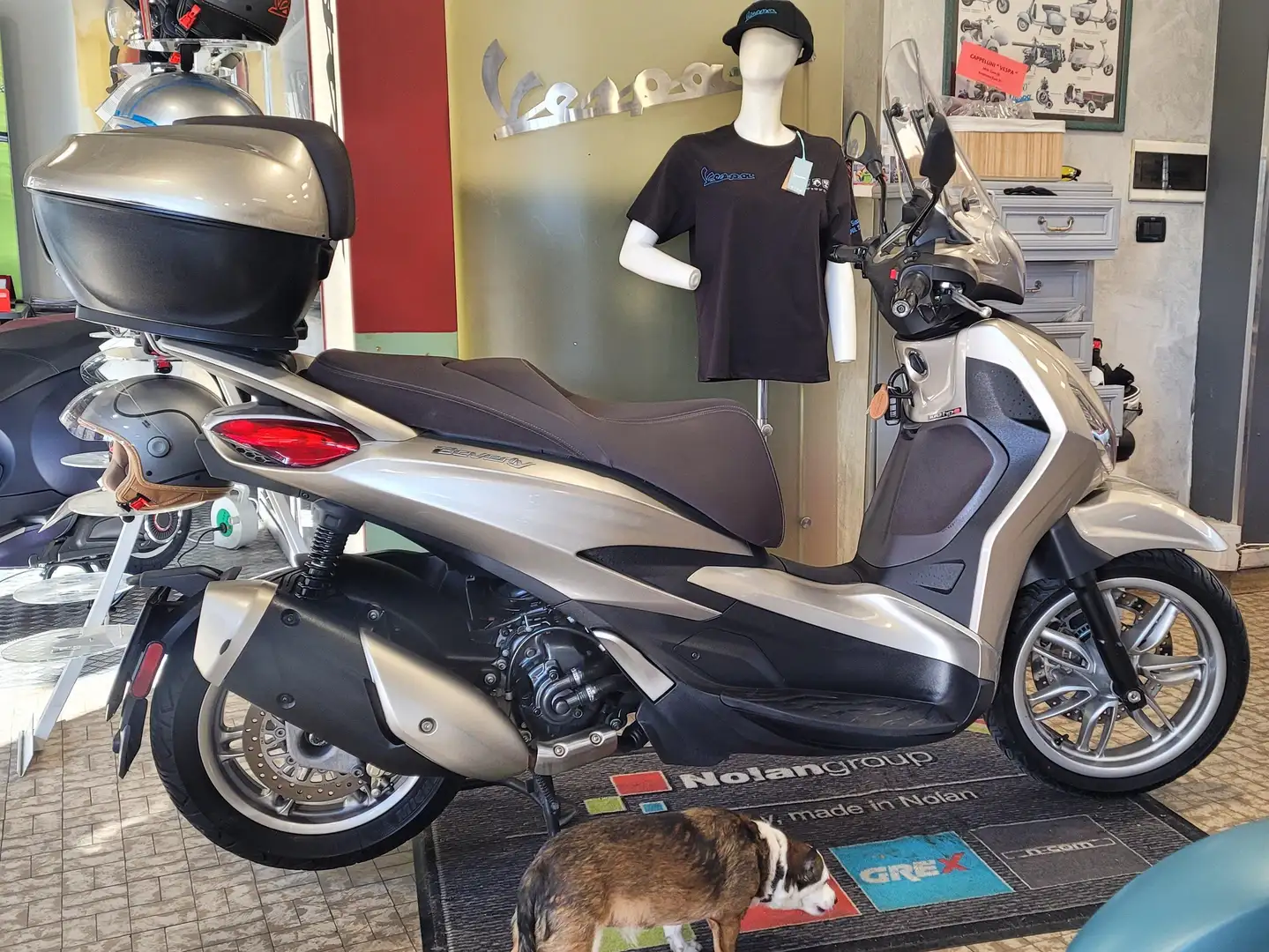 Piaggio Beverly 300 Gris - 1