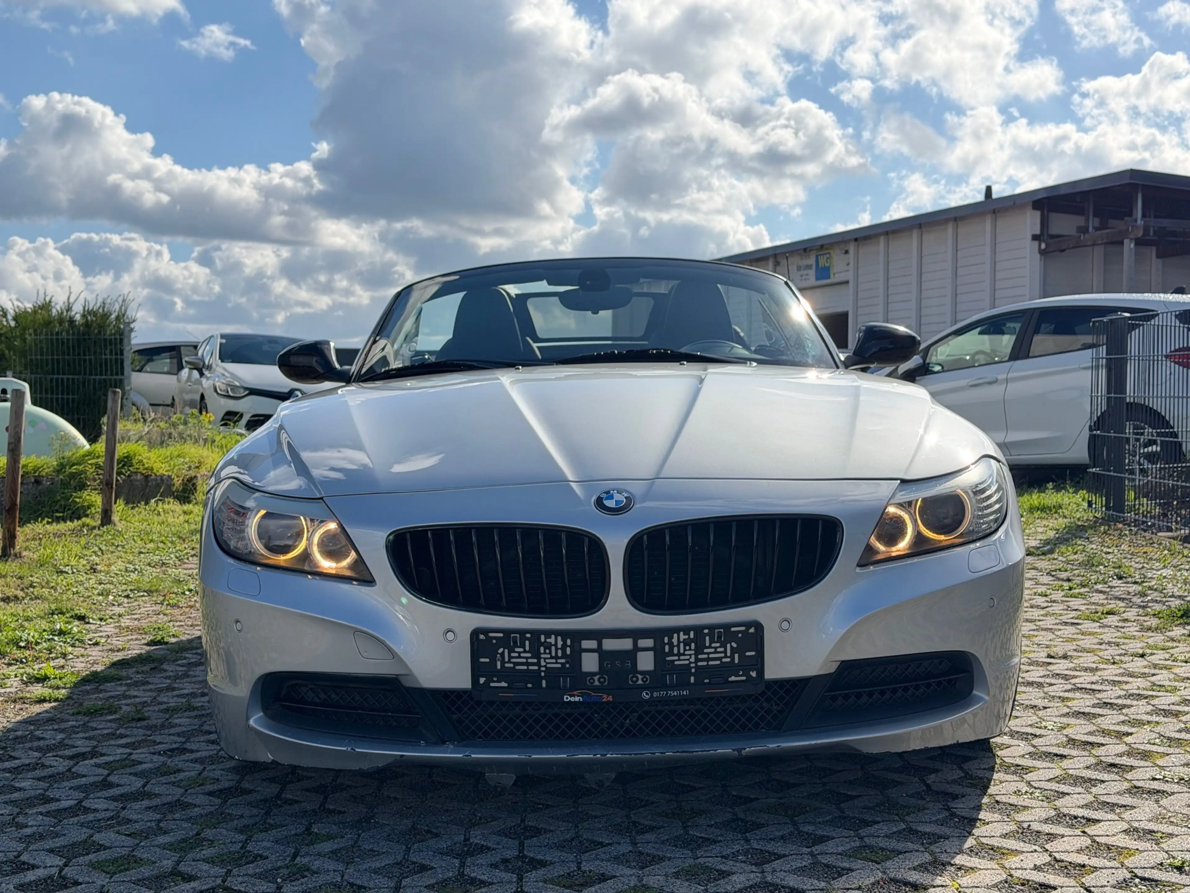 BMW Z4 sdrive 23i Automatik TÜV neu Xenon Leder Navi — photo 3