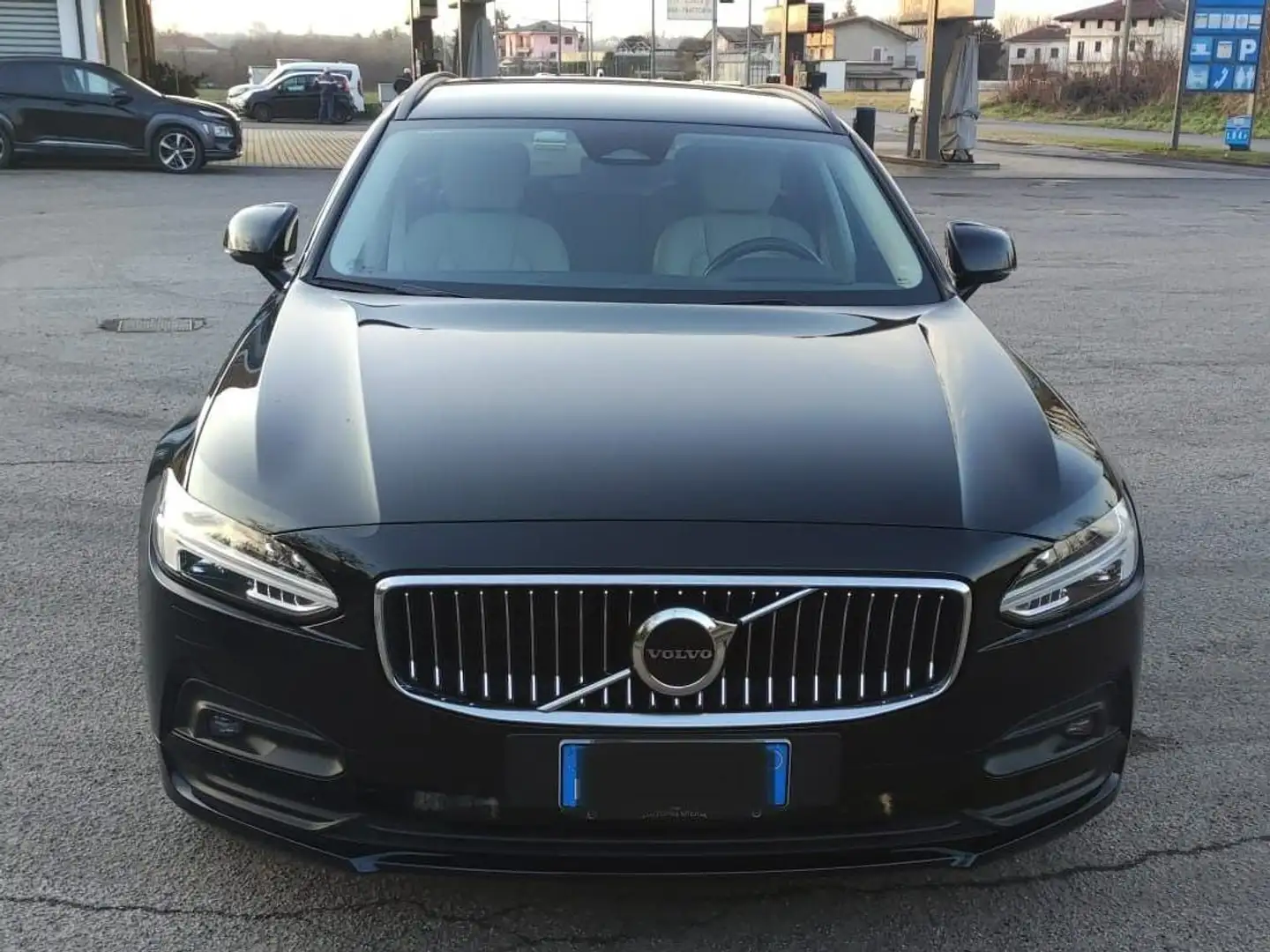 Volvo V90 V90 2.0 b4 Momentum Business Pro auto Nero - 1