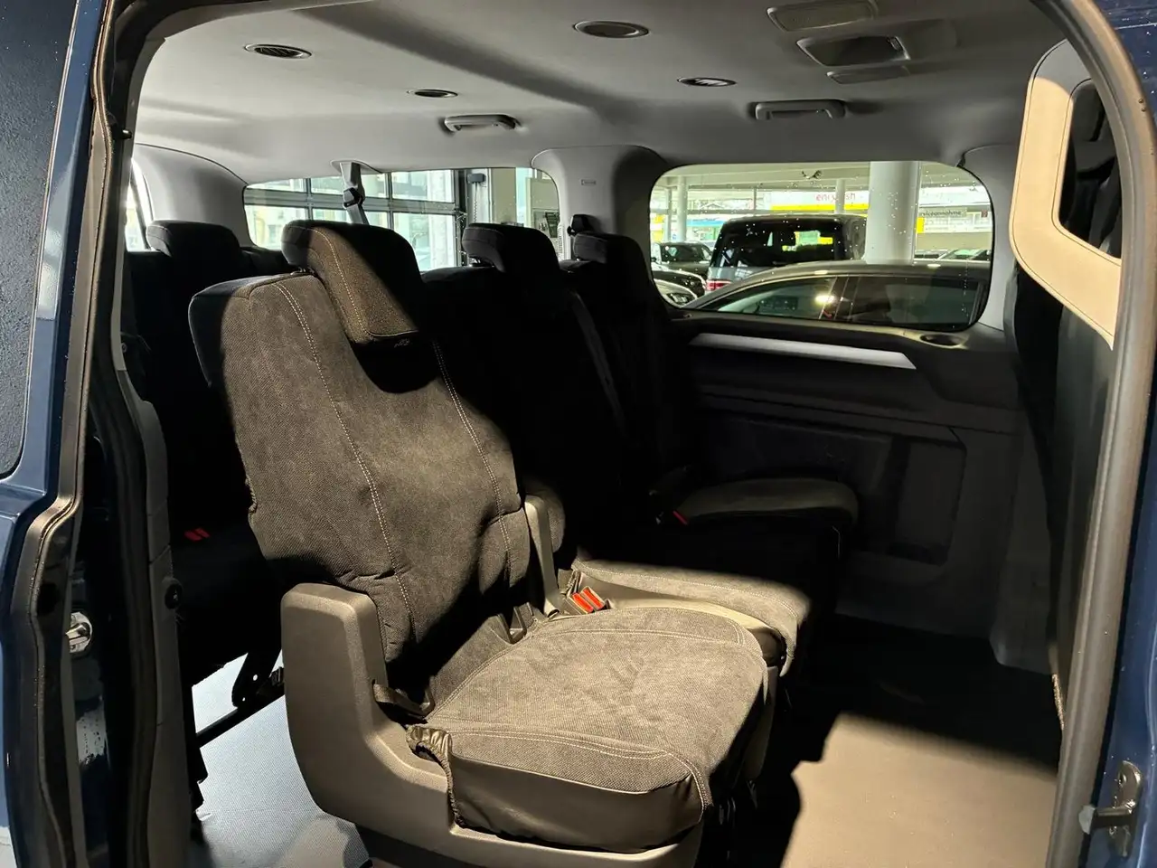 Volkswagen T7 Caravelle 2026 — фото 10