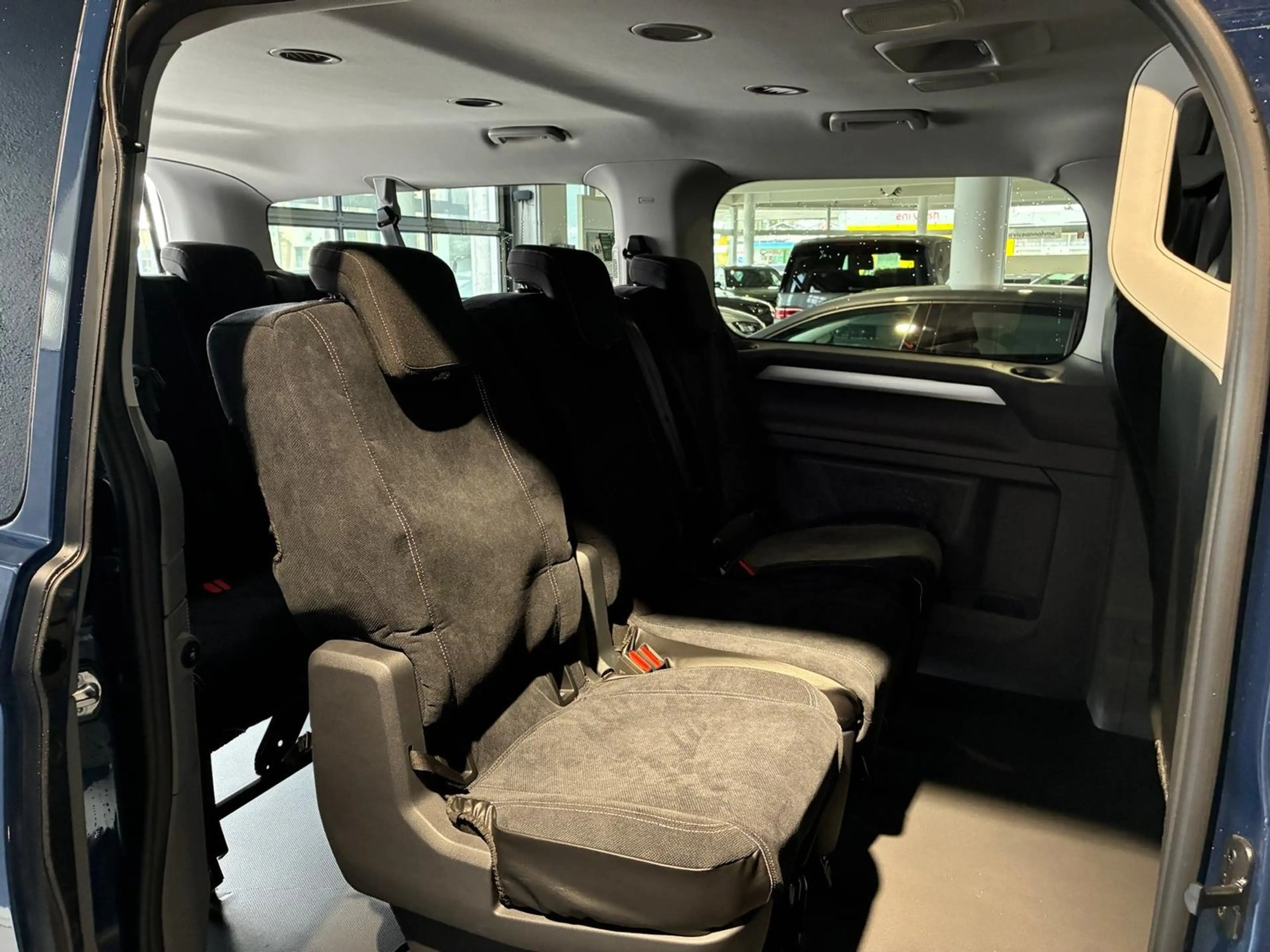 Volkswagen T7 Caravelle VW T7 Caravelle Life LR TDI 4MOTION — photo 10
