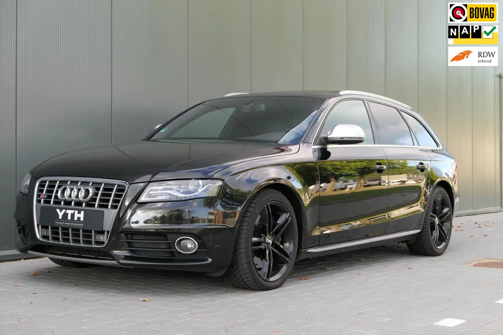 Audi S4 Avant 3.0 TFSI quattro 3xS-line Pano ACC Lane B&O Zwart - 1