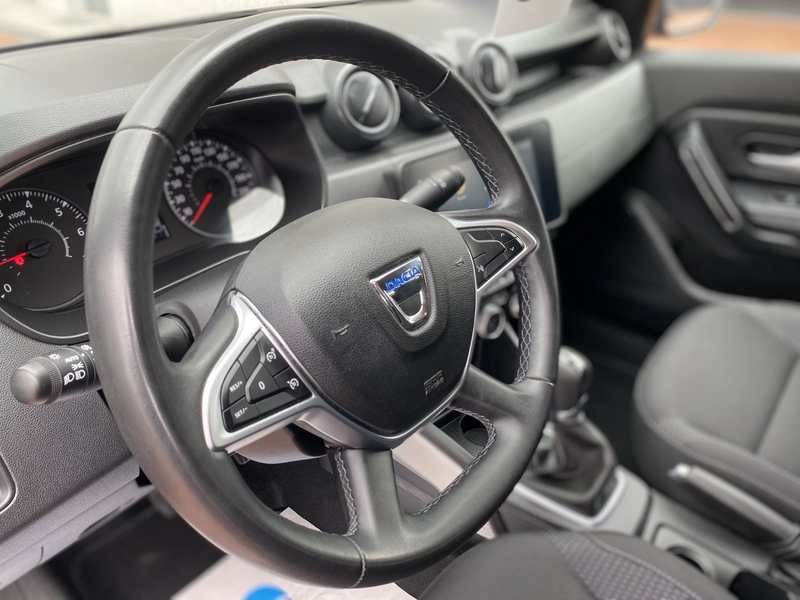 Dacia Duster Prestige Autom Kamera PDC SHZ CarPlay LED — photo 11