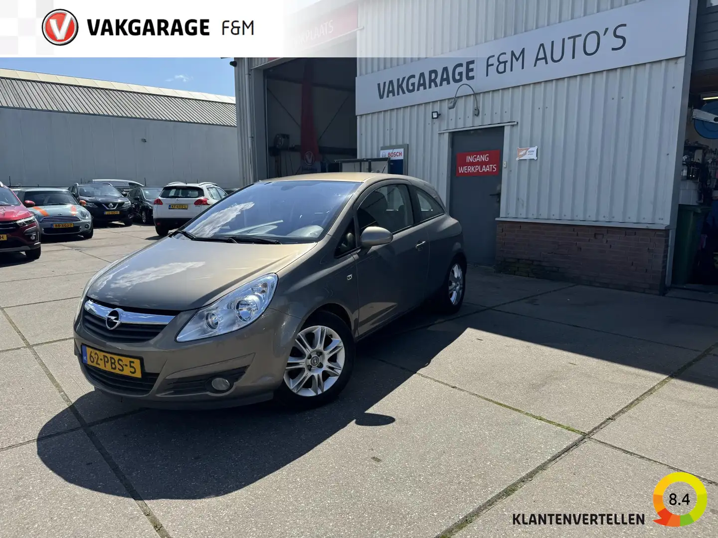 Opel Corsa 1.4-16V Cosmo Brown - 1