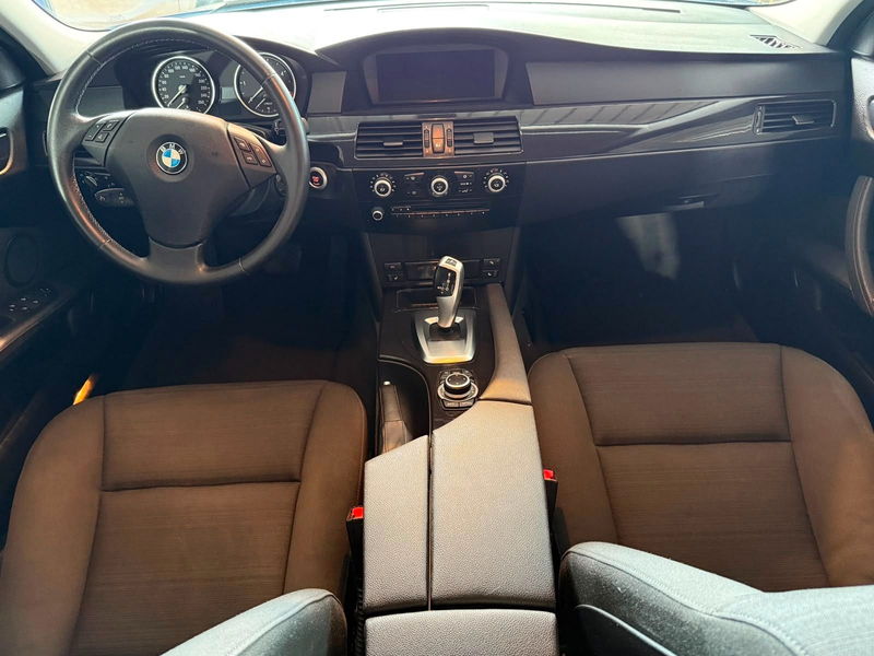 BMW 520 d Limousine Automatik / Navi / Klima — photo 14