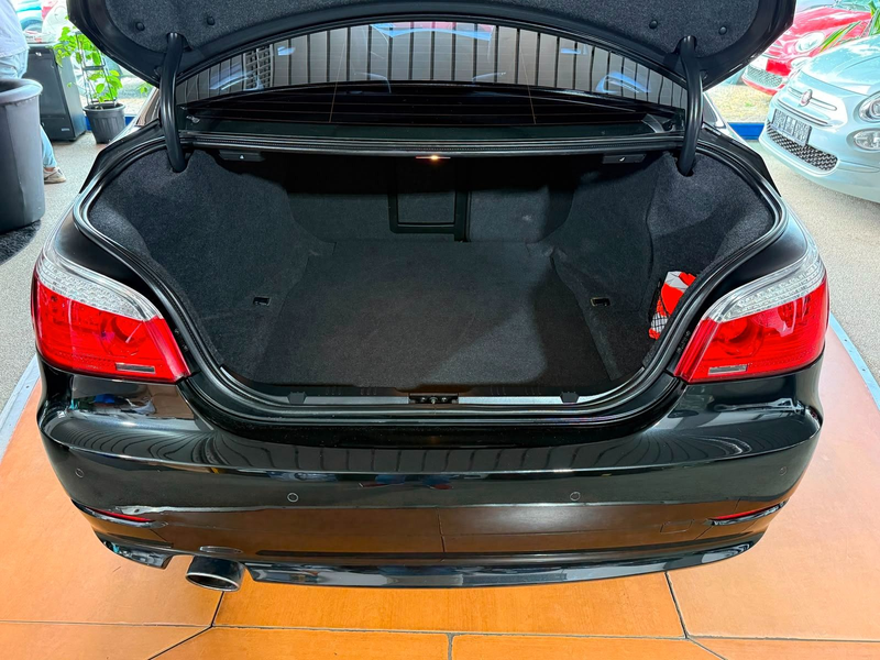 BMW 520 d Limousine Automatik / Navi / Klima — photo 10