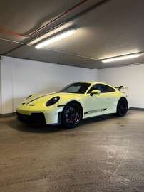 911 992.2 GT3/gelb-sw/Lift/Bose/18W/21