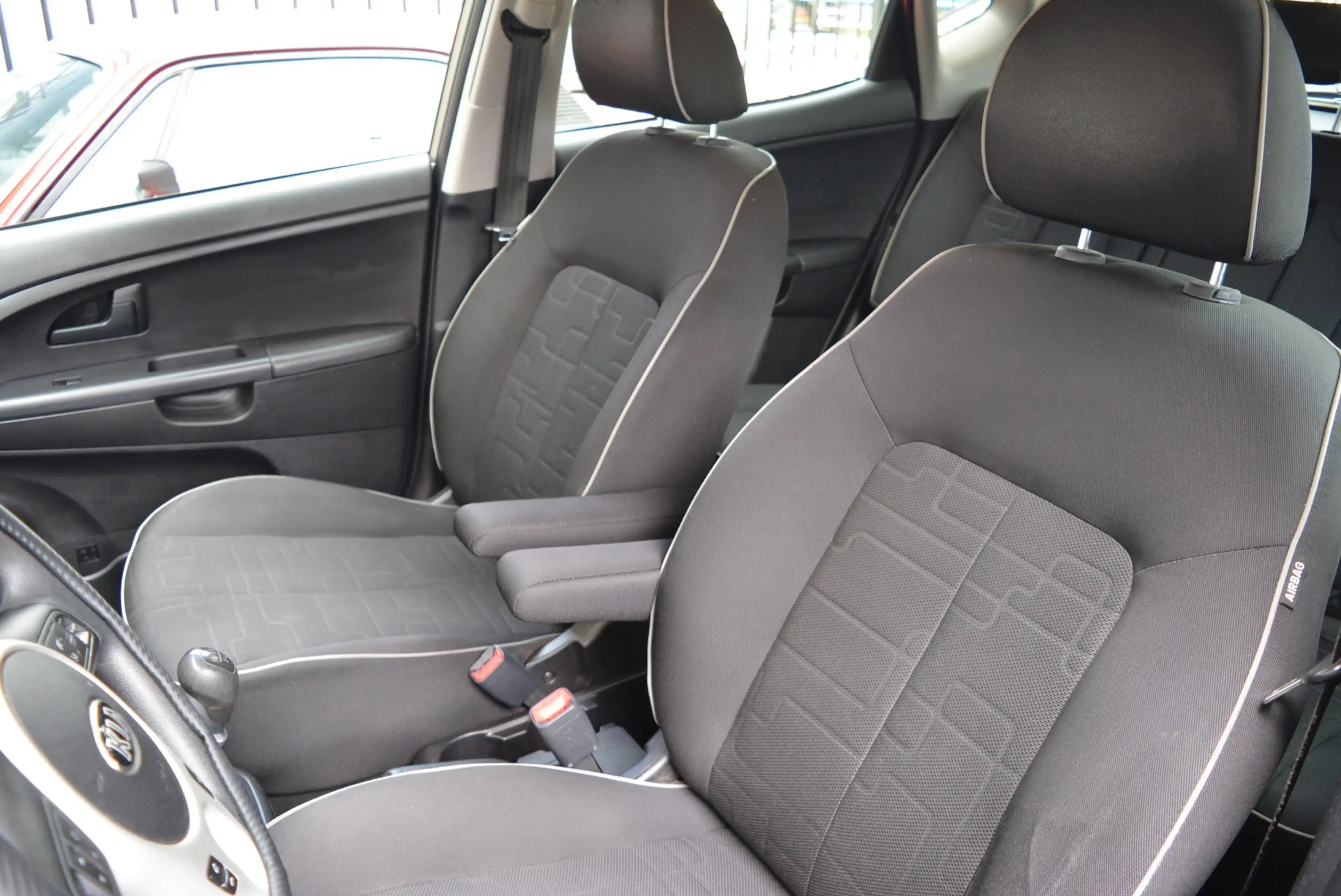 Kia Venga 1.4 CVVT 20th Anniversary | Airco | Navi |Cruise | — photo 13
