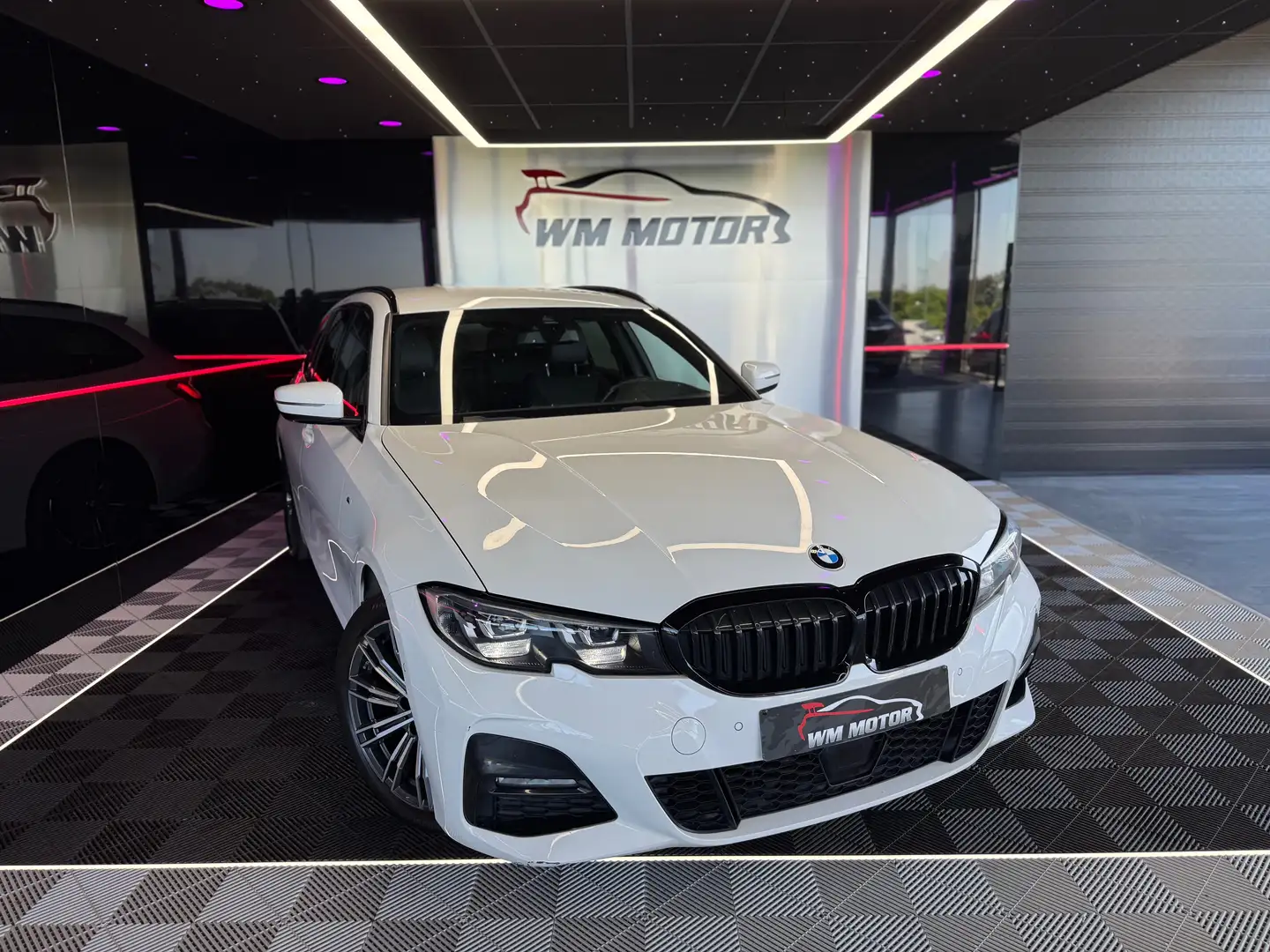 BMW 318 Touring 318 dA PACK M // 1er Proprietaire - 2