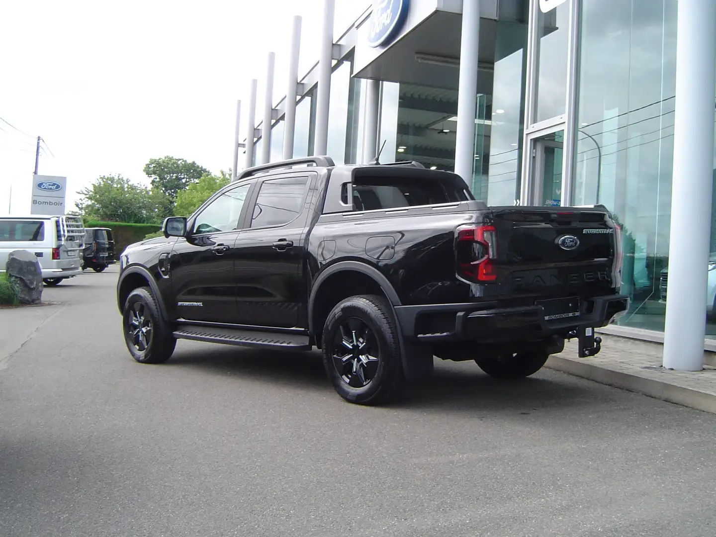 Ford Ranger STORMTRAK 2.3 i PHEV Noir - 2