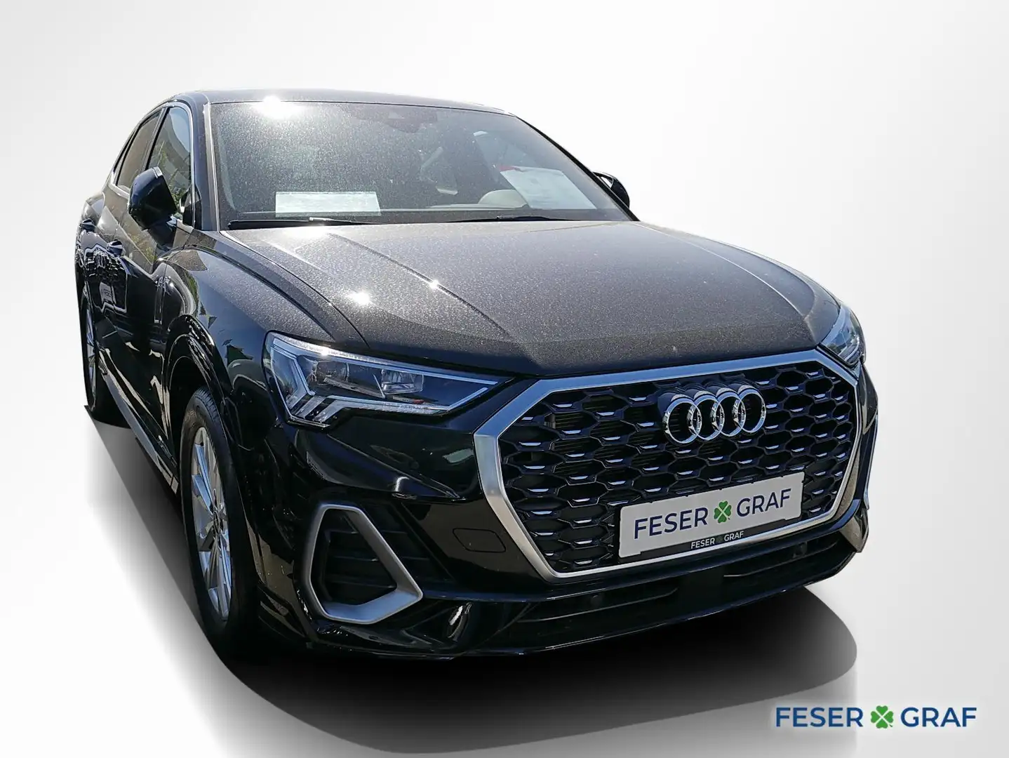 Audi Q3 Sportback 35 TFSI 2x S line AHK LED Navi RüKa Schwarz - 2