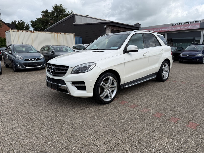 Mercedes-Benz ML 350 BT AMG/SPORT PANO DESIGNO VOLL