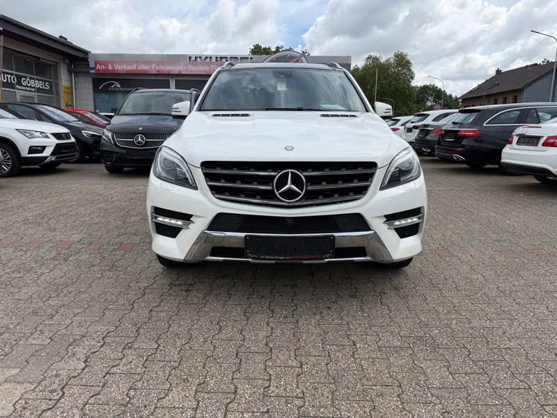 Mercedes-Benz ML 350 BT AMG/SPORT PANO DESIGNO VOLL — photo 2