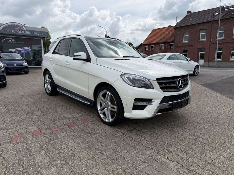 Mercedes-Benz ML 350 BT AMG/SPORT PANO DESIGNO VOLL — photo 3