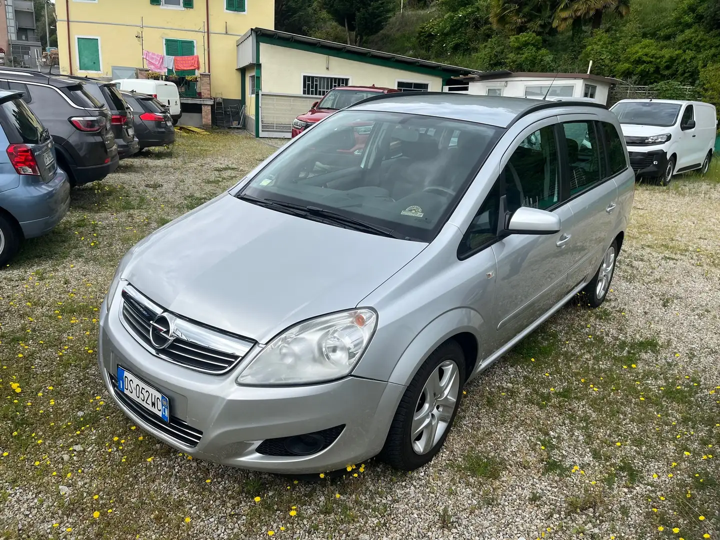 Opel Zafira Zafira 1.9 cdti Enjoy 120cv auto Silber - 1