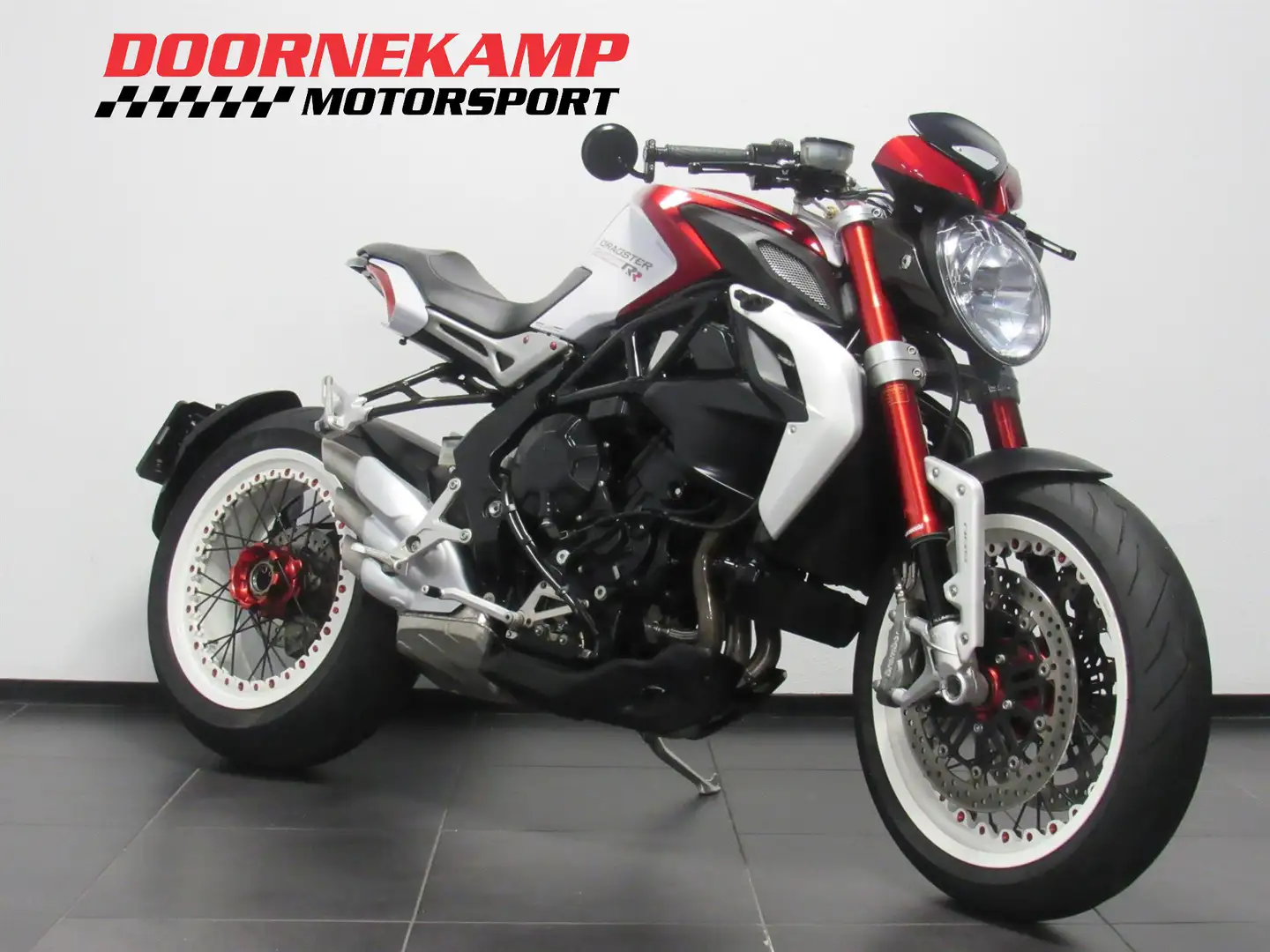 MV Agusta Dragster 800 RR Rood - 2