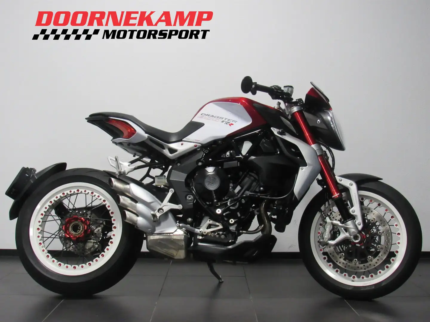 MV Agusta Dragster 800 RR Rood - 1