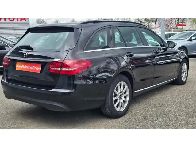 Mercedes-Benz Unknown Model view 3
