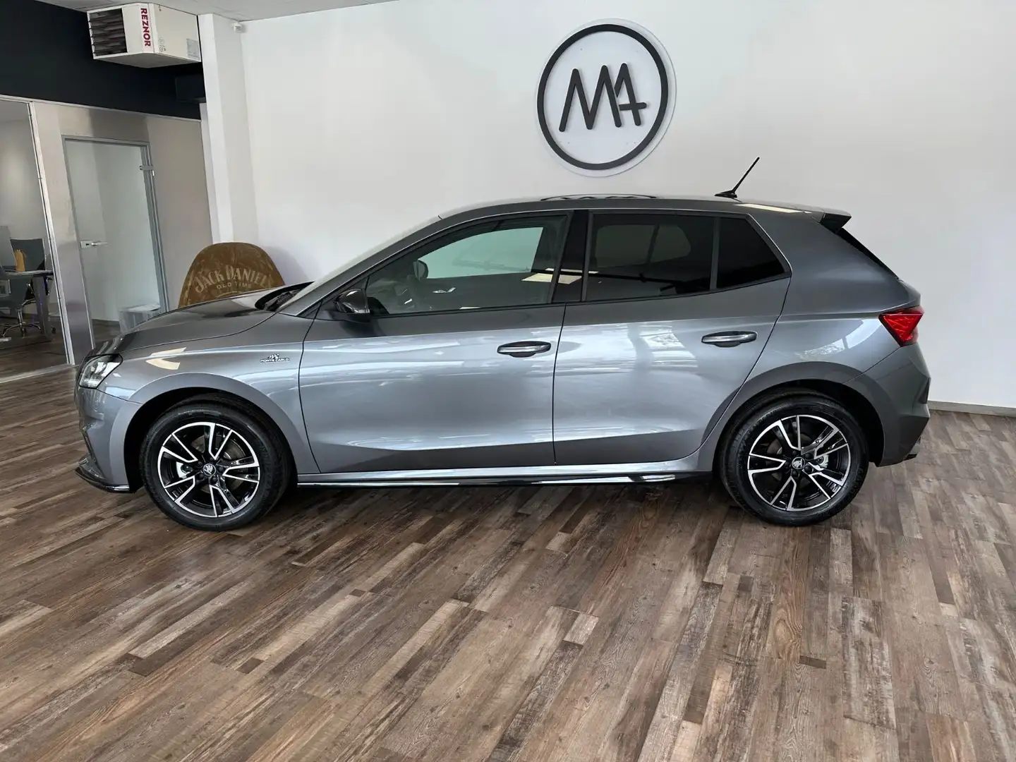 Skoda Fabia 1.0 TSI DSG Monte Carlo Grau - 2