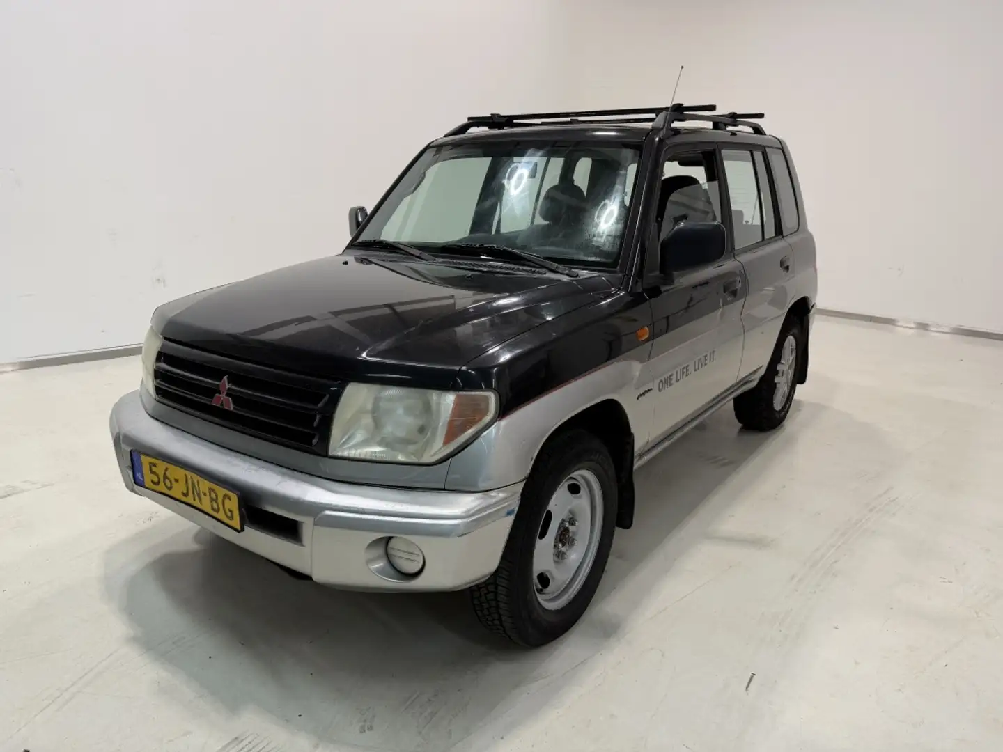 Mitsubishi Pajero Pinin 1.8 MPI GLX Long B. Grau - 1